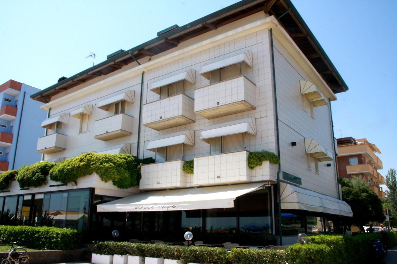 Hotel Angela Fano Exterior foto